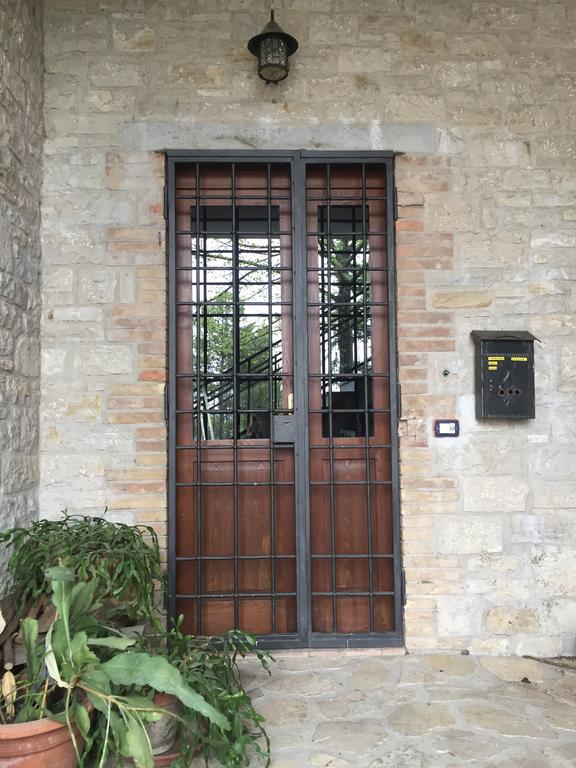Appartamento Dell Agriturismo Pane E Olio تودي المظهر الخارجي الصورة