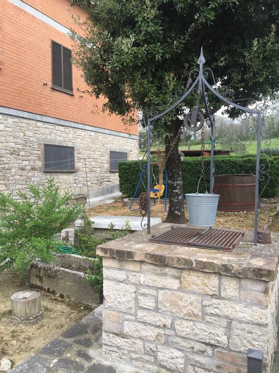 Appartamento Dell Agriturismo Pane E Olio تودي المظهر الخارجي الصورة